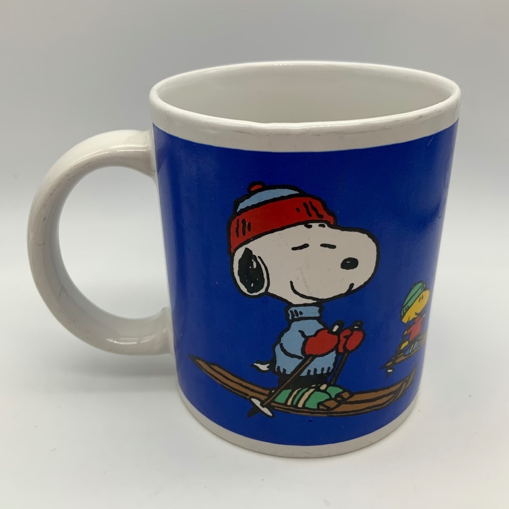 Vintage Peanuts Snoopy and Woodstock Winter Skiing Ceramic Blue/White Coffee Mug